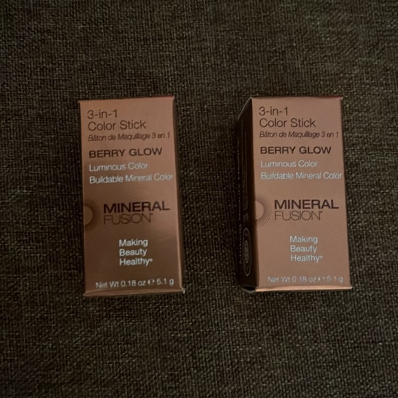 2 Mineral Fusion 3-in-1 Color Stick, Berry Glow, 0.18 Ounce Ea. - Picture 2 of 4